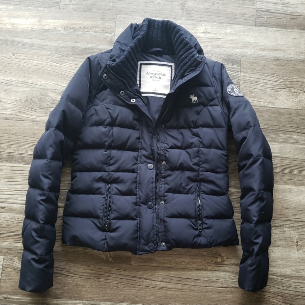 Abercrombie navy puffer coat size M